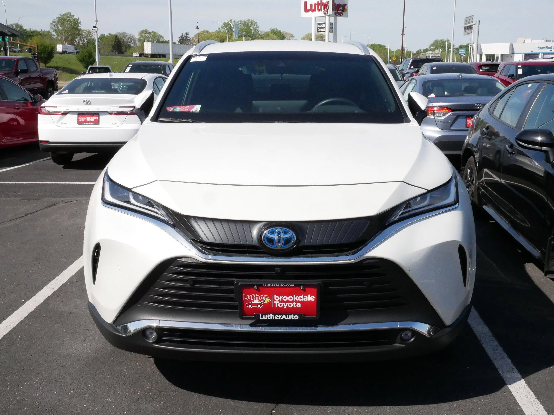 Certified 2022 Toyota Venza Limited with VIN JTEAAAAH4NJ090178 for sale in Brooklyn Center, Minnesota
