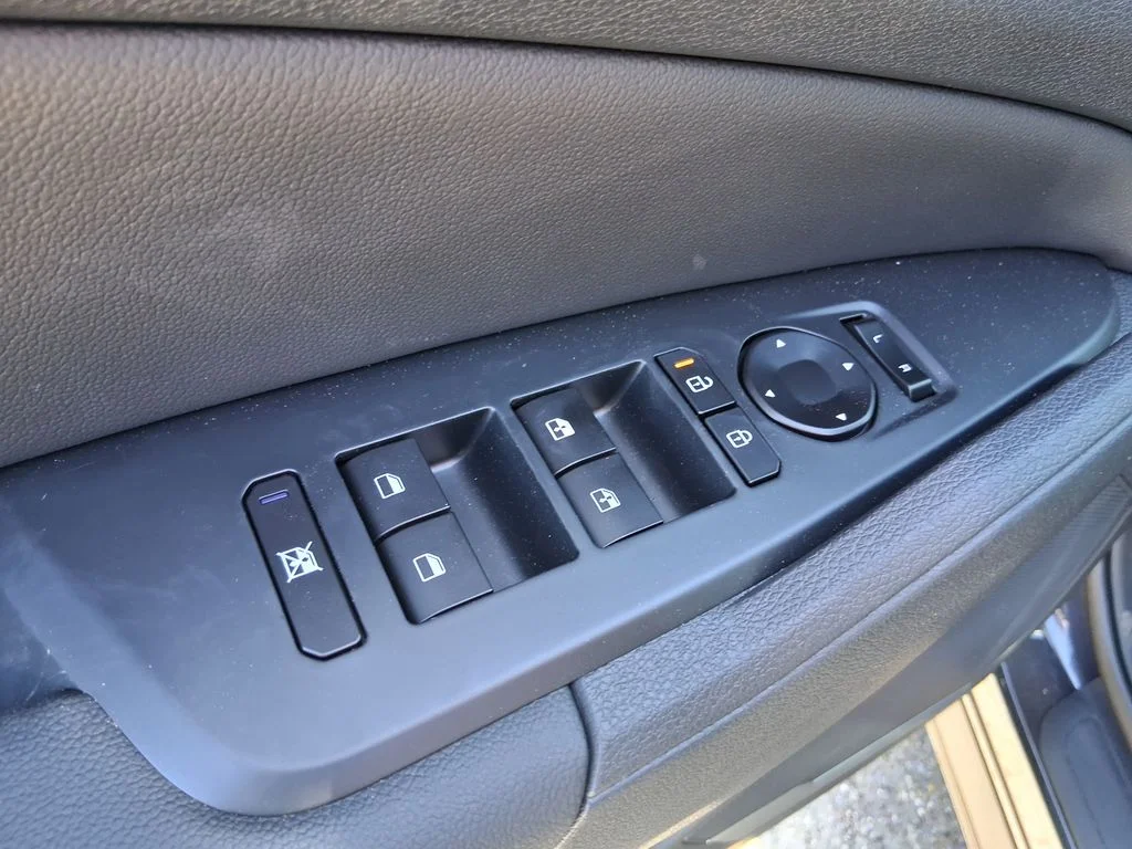 New 2026 Gray Kia EX image 8