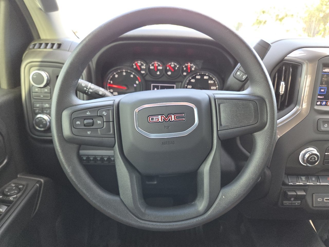 2025 GMC Sierra 3500 Chassis Cab Pro - Photo 29