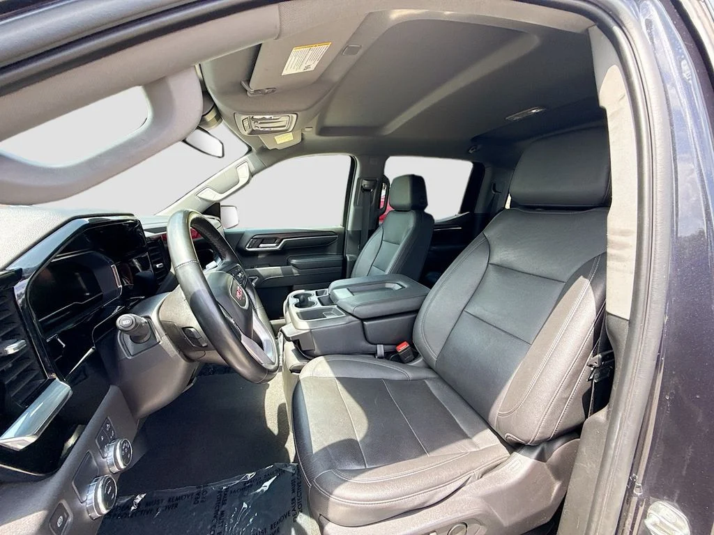 2024 GMC Sierra 1500 SLT - Photo 21