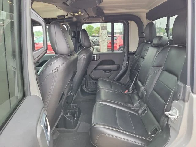 Used 2022 Gray Jeep Overland image 11