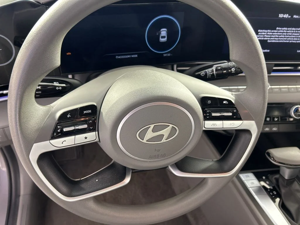 2024 Hyundai Elantra SEL - Photo 18