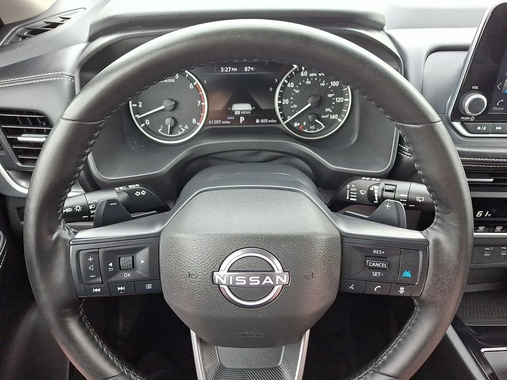 Used 2025 Blue Nissan SV image 18