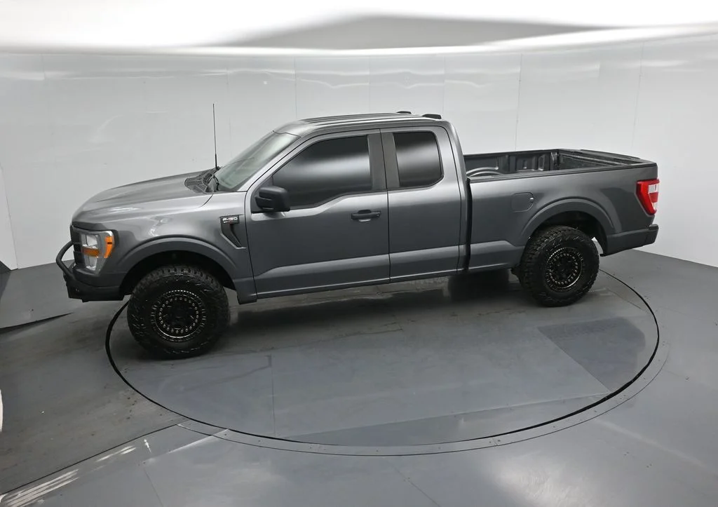 Used 2021 Gray Ford XL image 37