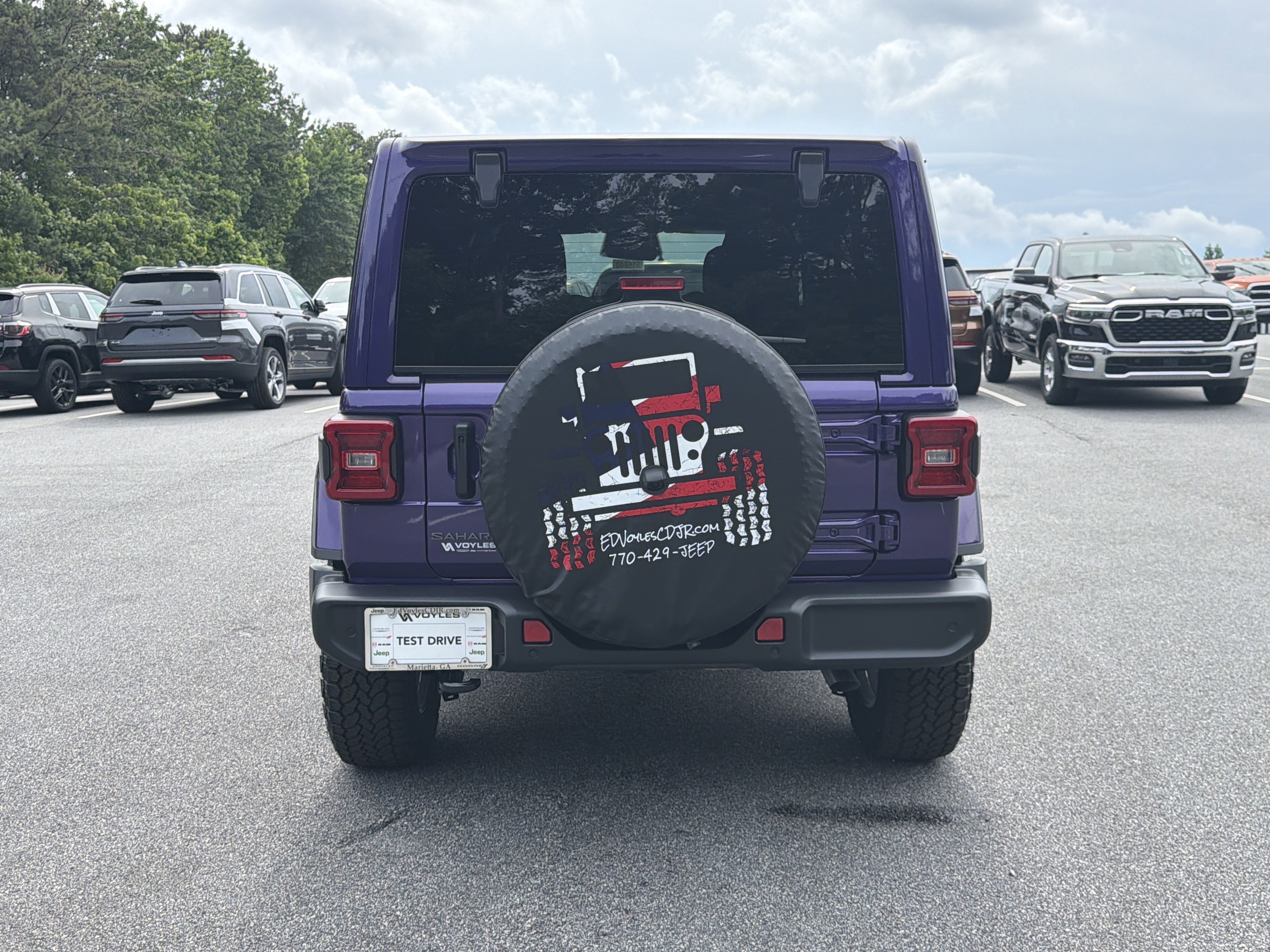 New 2026 Reign Exterior Paint Jeep Sahara image 7