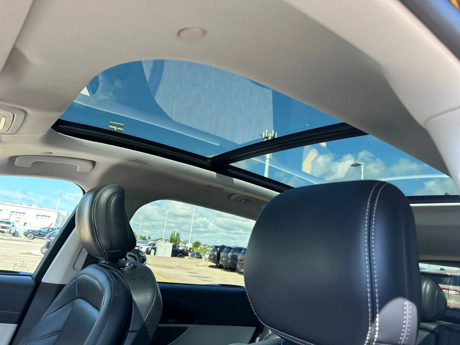 Used 2025 BLACK Lincoln PREMIERE AWD image 18
