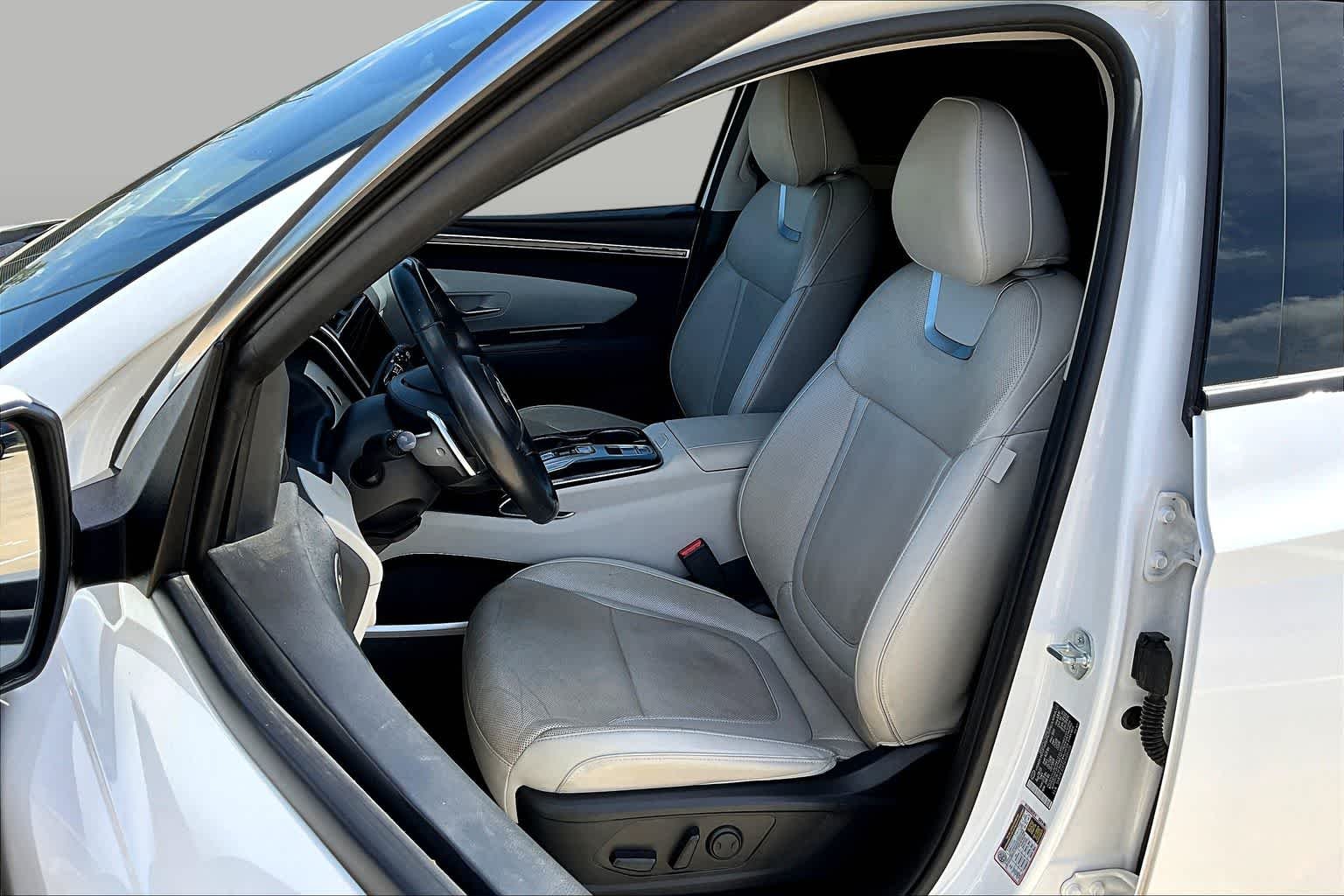 Used 2024 White Pearl Hyundai Limited image 8