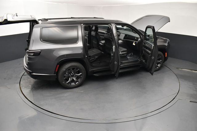 New 2026 Baltic-Gray Metallic Clear-Coat Exterior Paint Jeep Upland image 30