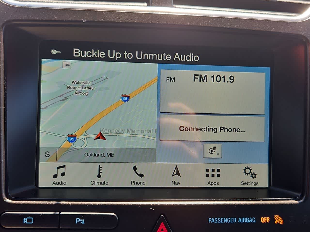 Used 2018 Ingot Silver Ford Limited image 21