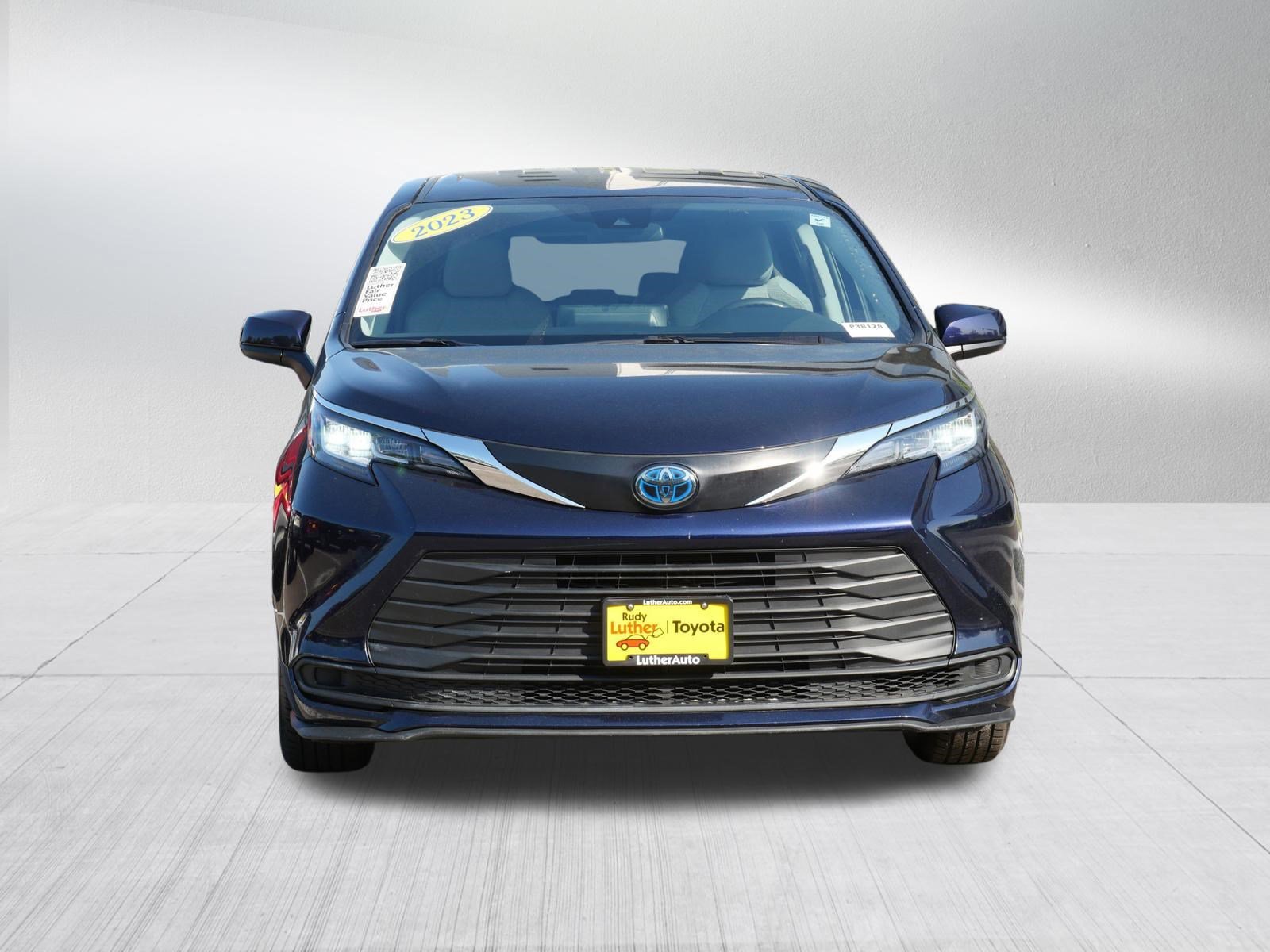 Certified 2023 Toyota Sienna LE with VIN 5TDKRKEC6PS154586 for sale in Golden Valley, Minnesota