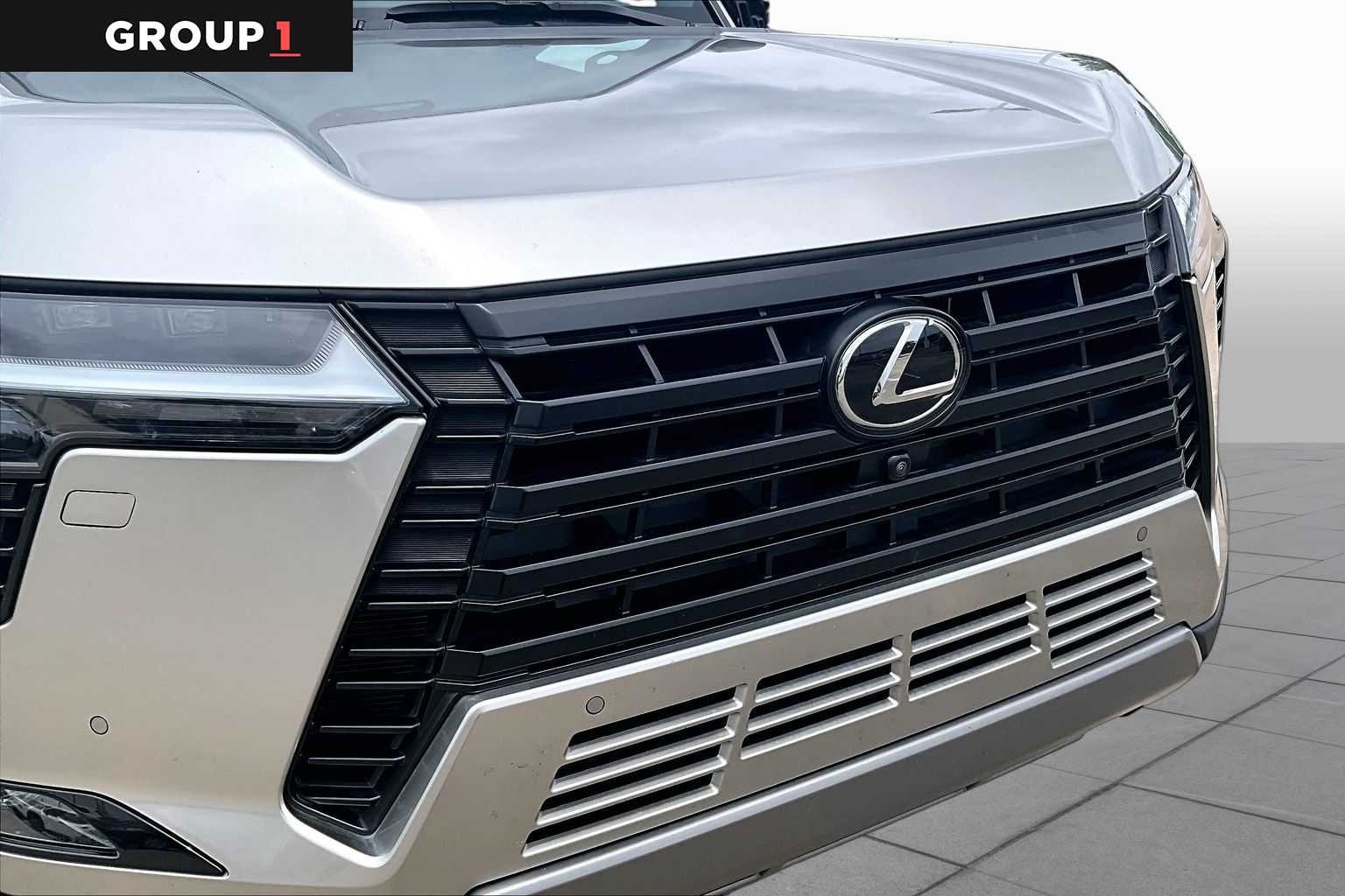 Certified Used 2024 ATOMIC SILVER Lexus Overtrail+ image 27