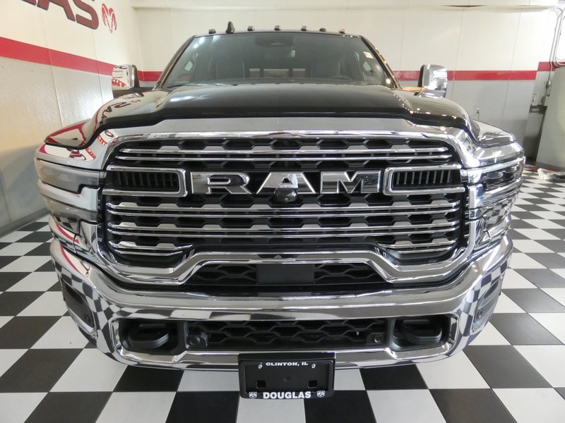 New 2026 Diamond Black Crystal Pearl-Coat Exterior Paint RAM Limited Mega Cab 6
