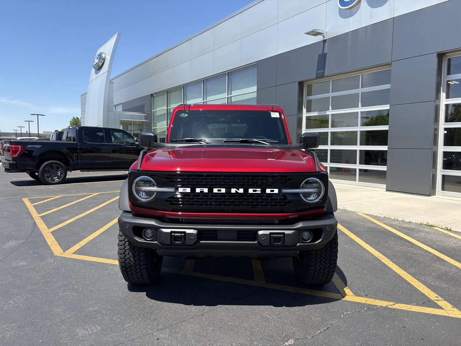New 2026 Ruby Red Metallic Tinted Clearcoat Ford Badlands® image 2