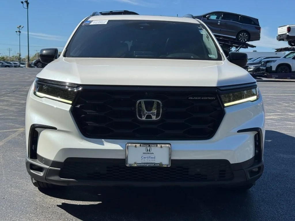 Certified Used 2025 White Honda Black Edition image 11