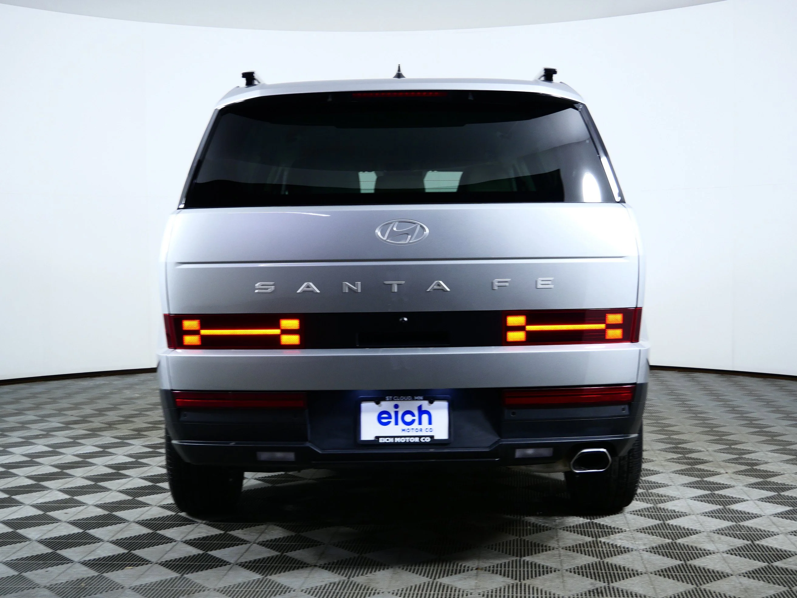Used 2025 Shimmering Silver Hyundai SEL image 6
