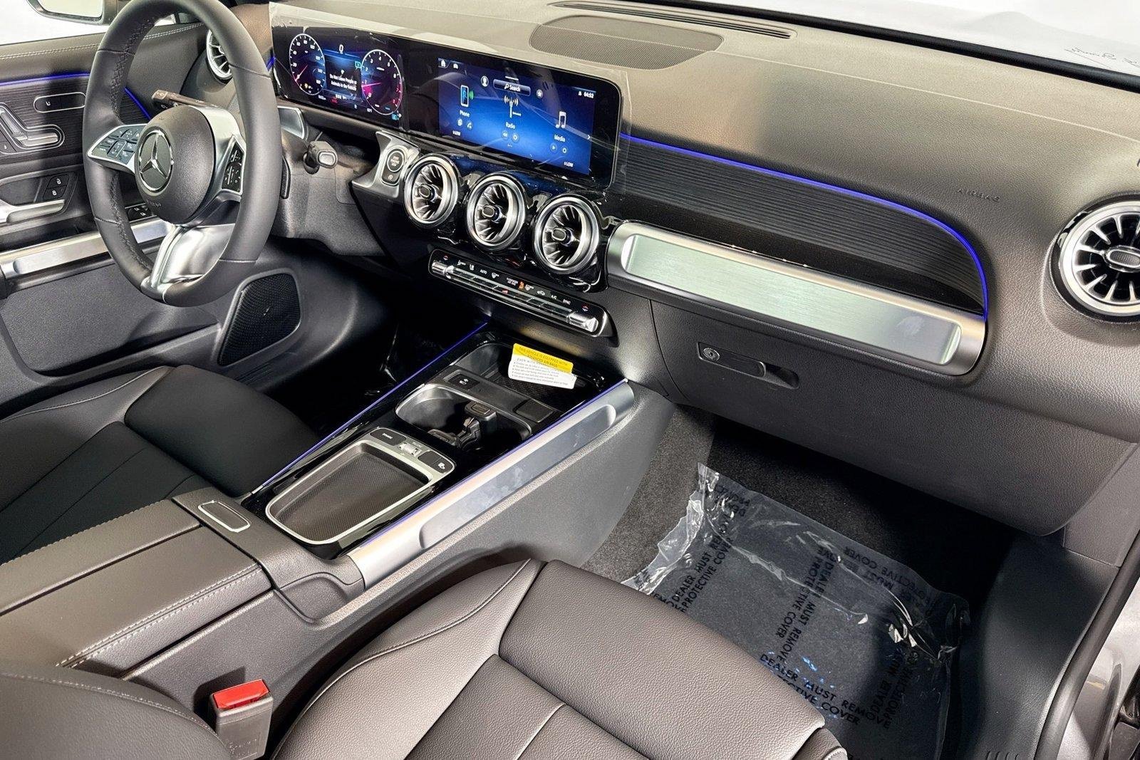 New 2026 Mountain Grey Metallic Mercedes-Benz GLB 250 image 26