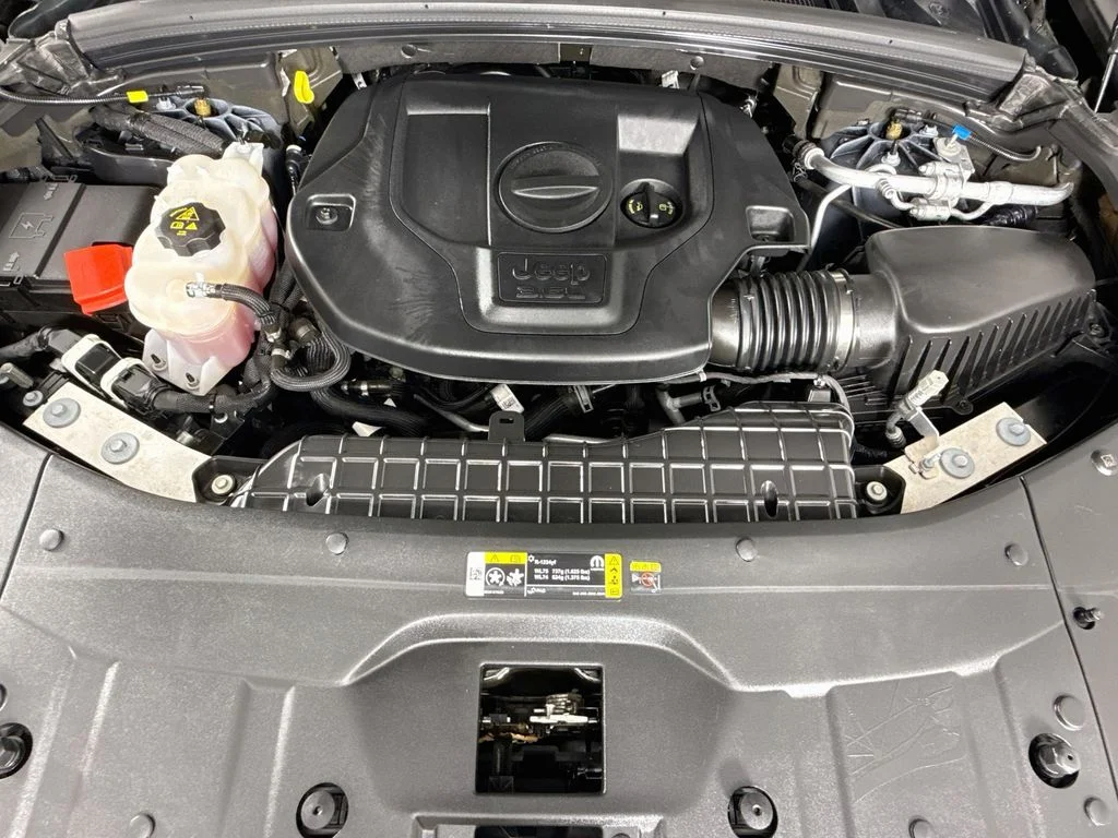 Used 2024 Black Jeep Summit image 31