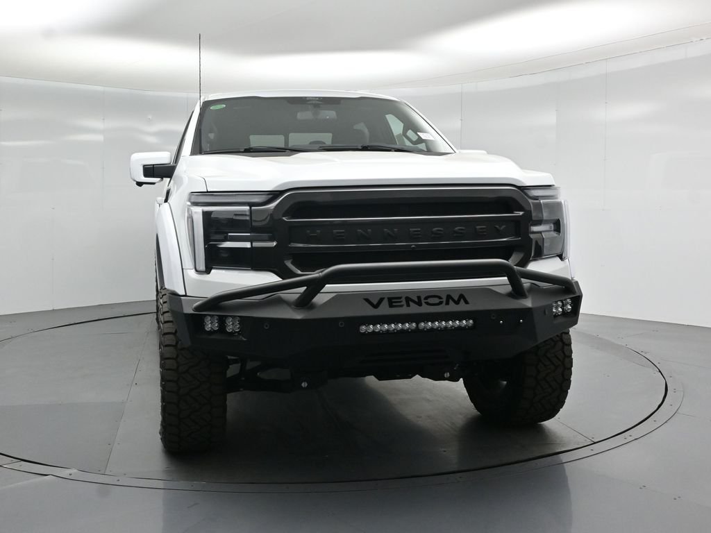 New 2025 Oxford White Ford Lariat image 56
