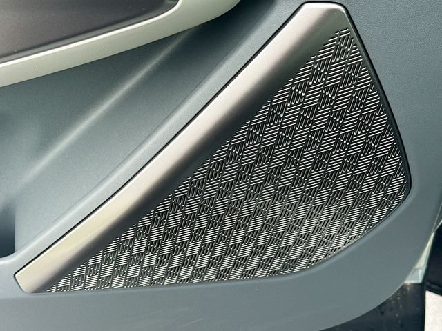 New 2026 Ivory Silver Kia Wind AWD image 19