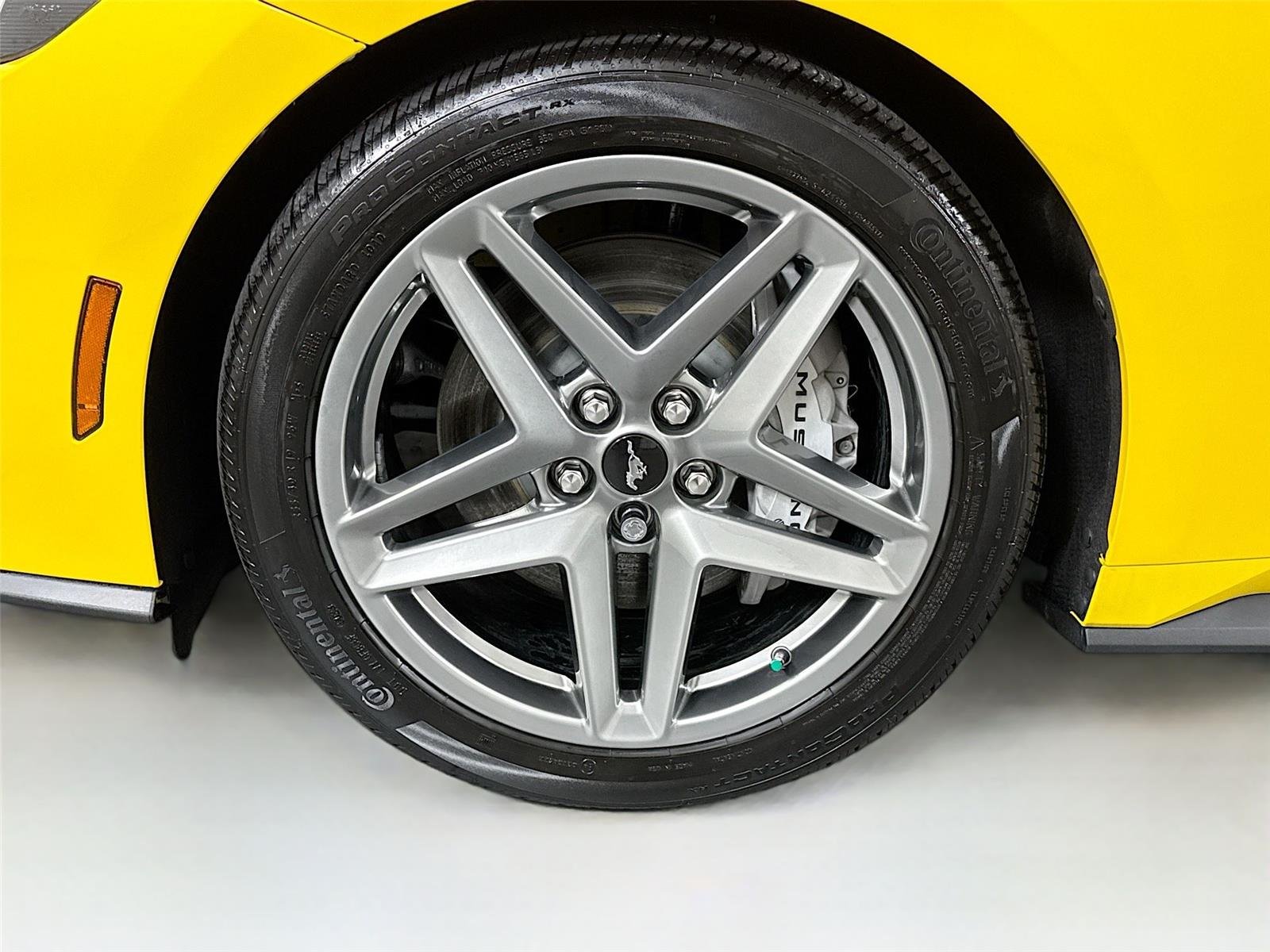 Used 2024 Yellow Splash Metallic Tri-coat Ford GT Premium image 44