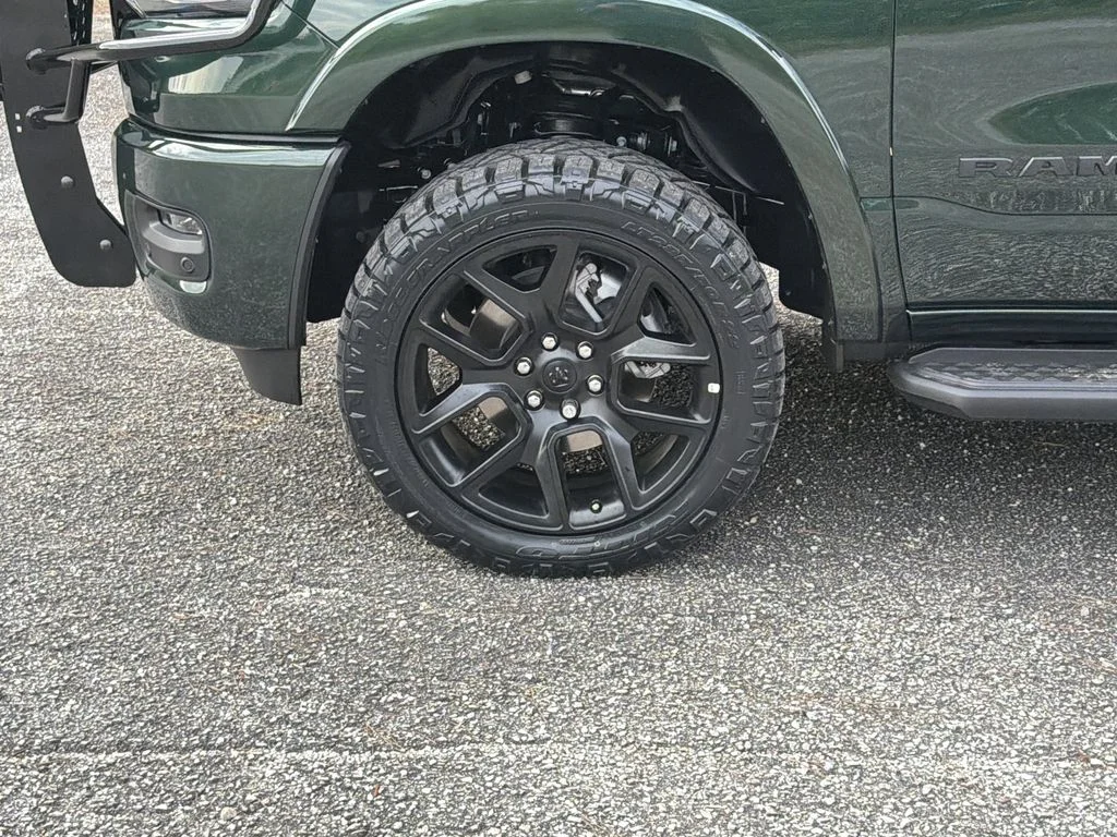 New 2026 Serrano-Green Metallic Exterior Paint RAM Laramie image 43