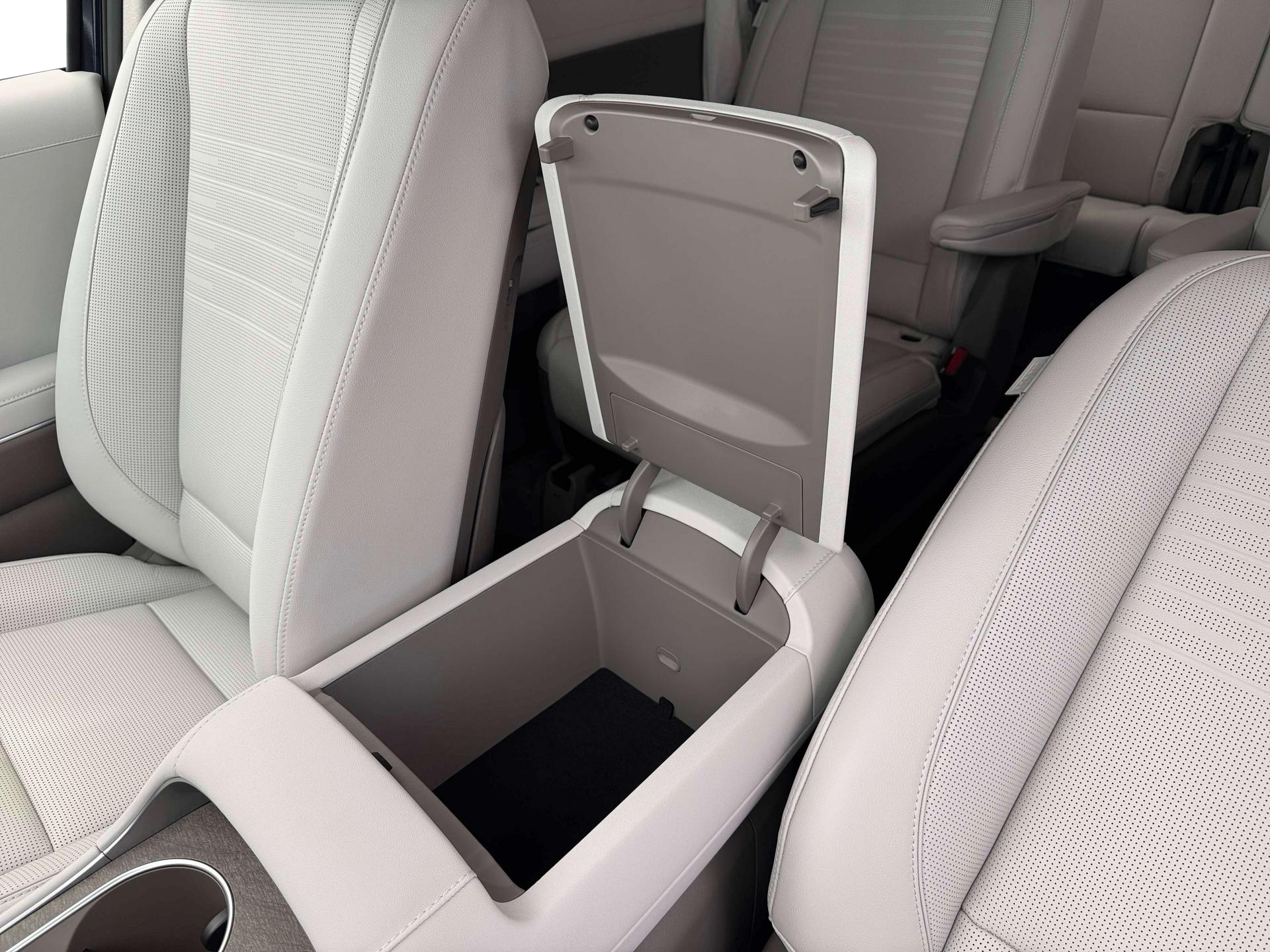 New 2026 Silver Hyundai Limited AWD image 19