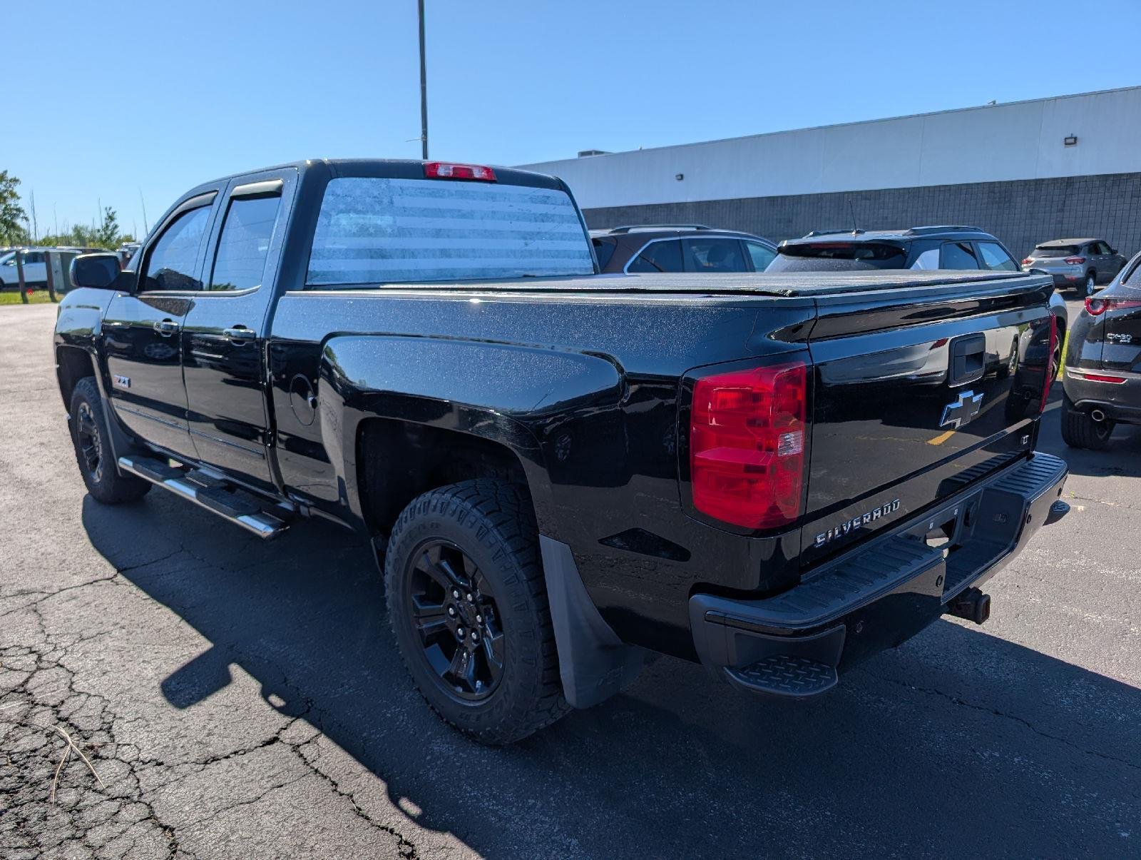 Used 2018 BLACK Chevrolet LT image 5
