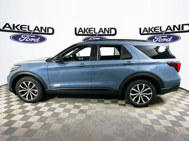 New 2026 Blue Ford ST-Line image 7