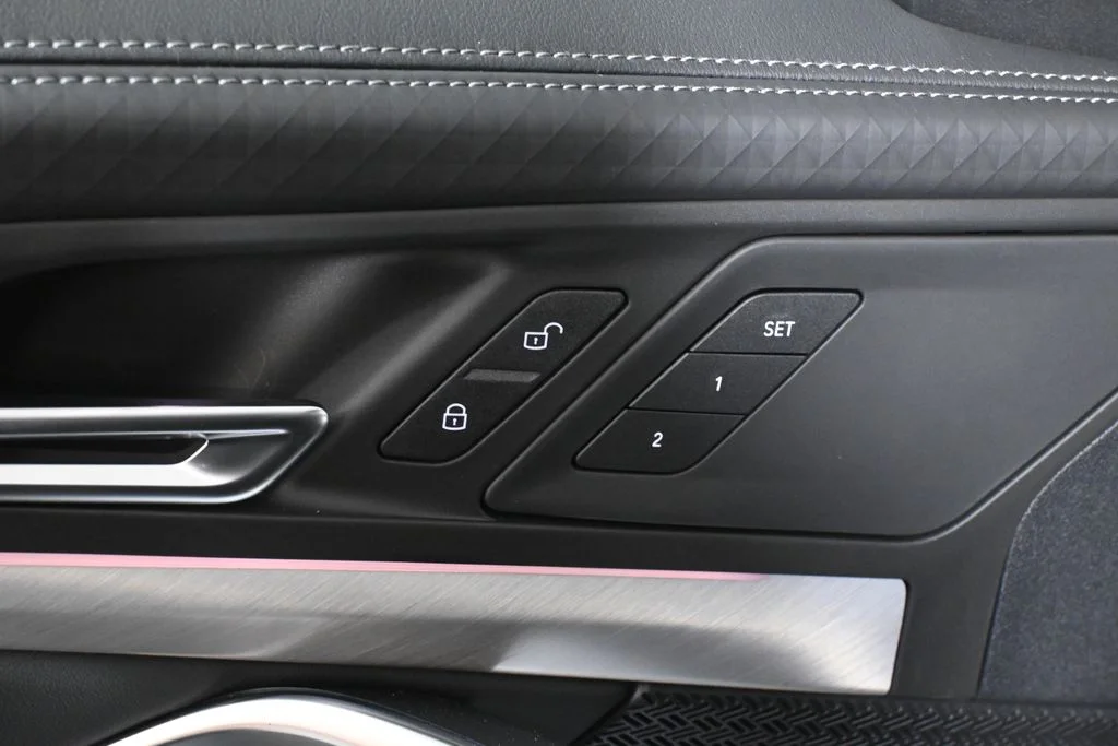 New 2027  BMW xDrive28i image 24