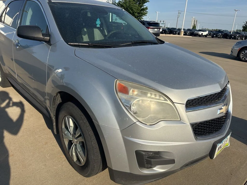 Used 2013 Silver Chevrolet LS image 2