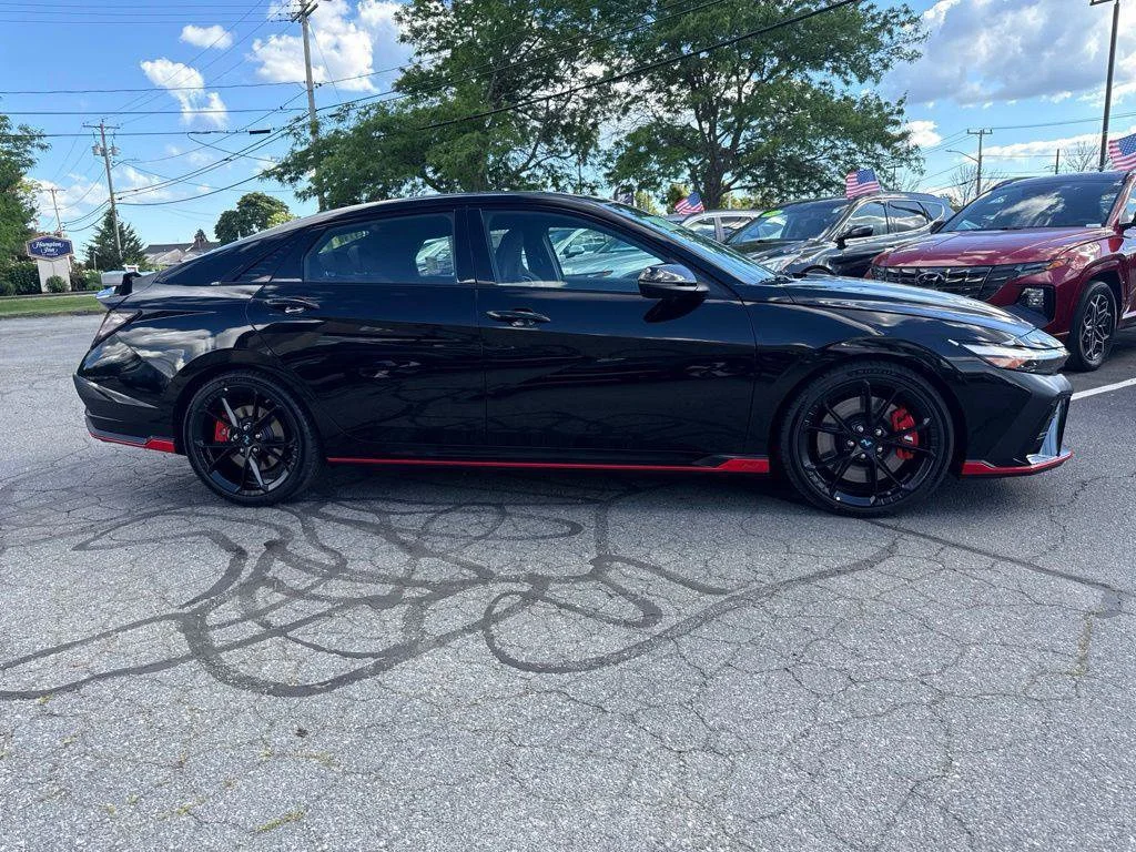 New 2026 Black Hyundai Base image 4