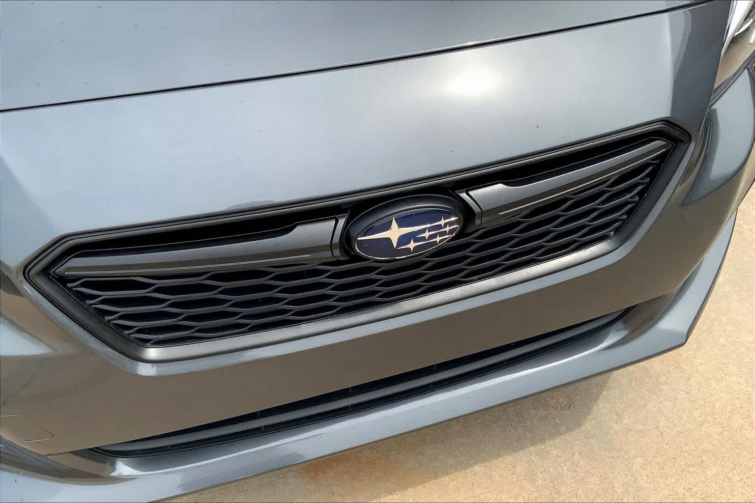 Used 2018 Magnetite Gray Metallic Subaru Premium image 27