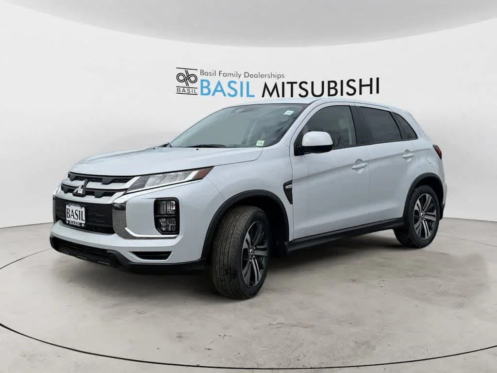 New 2026 White Diamond Mitsubishi ES image 8