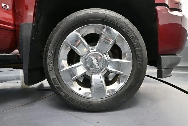 Used 2016 Red Chevrolet LT image 15