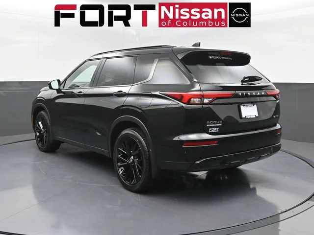 New 2026 Black Nissan Platinum image 5