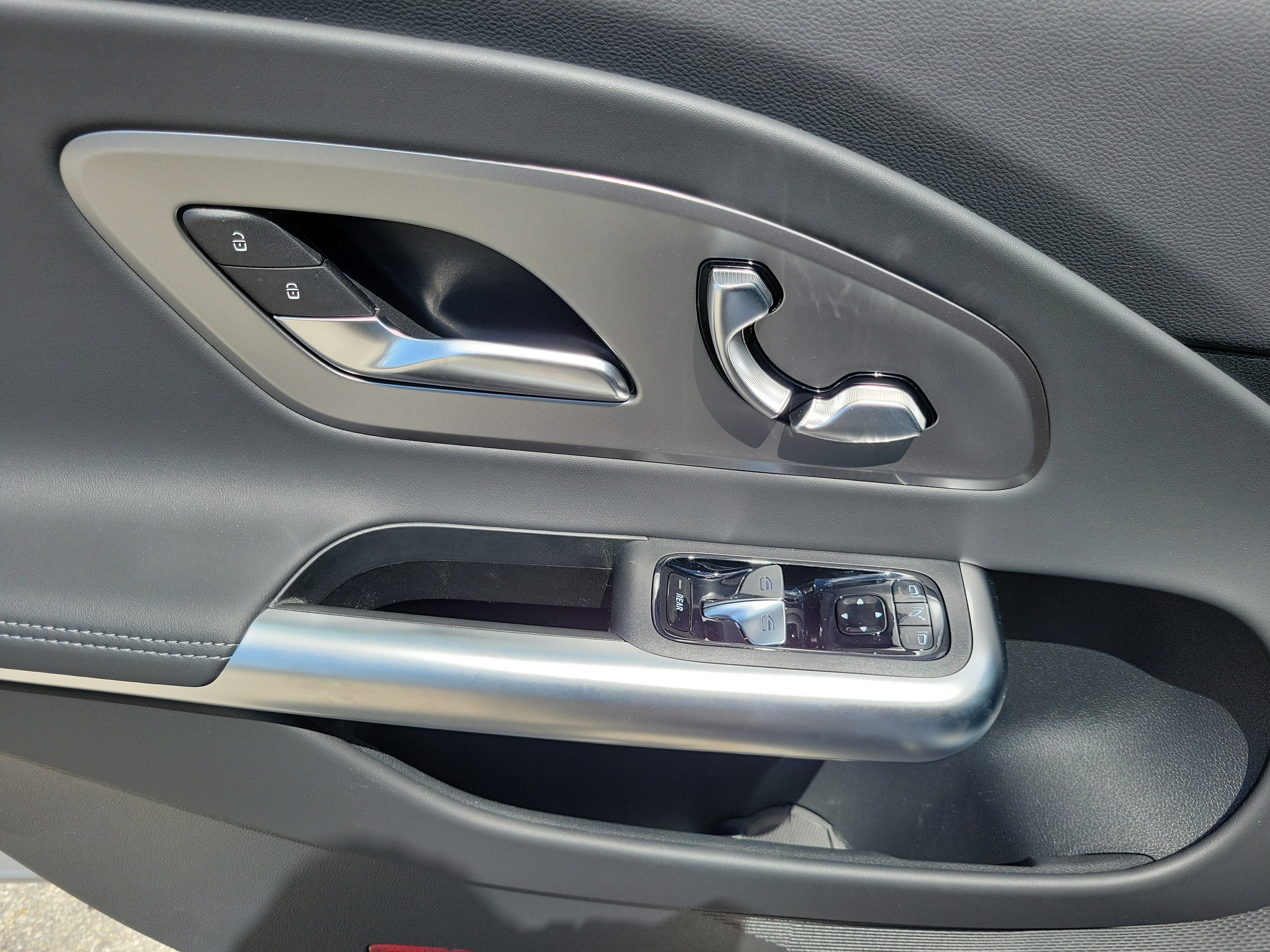 New 2027 Cirrus Silver Metallic Mercedes-Benz CLA 250+ image 46
