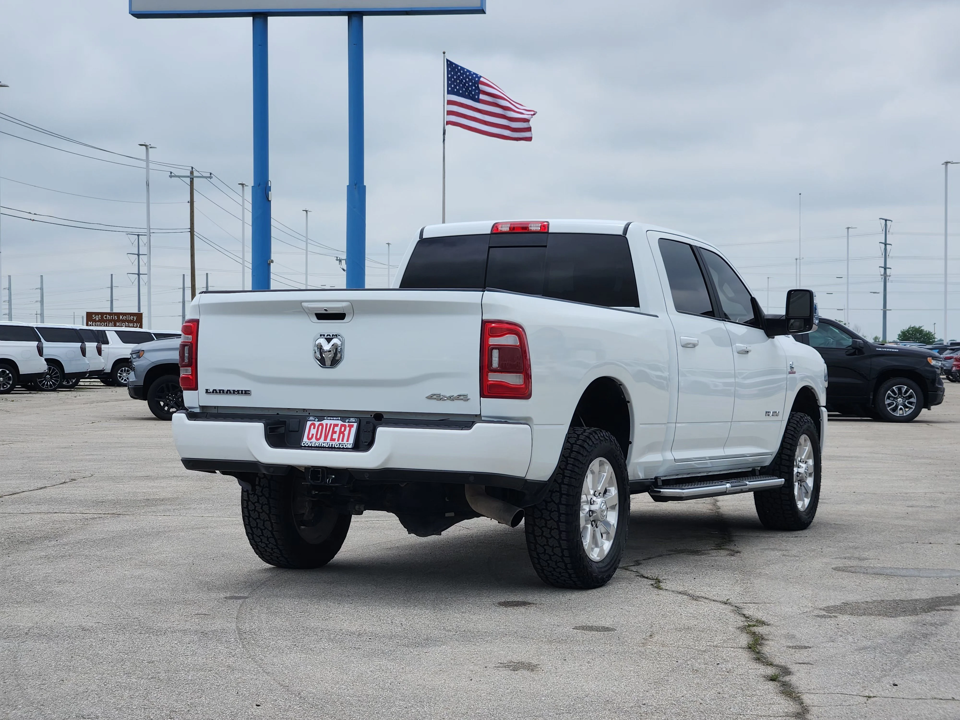 Used 2023 Bright White Clearcoat Ram Laramie image 7