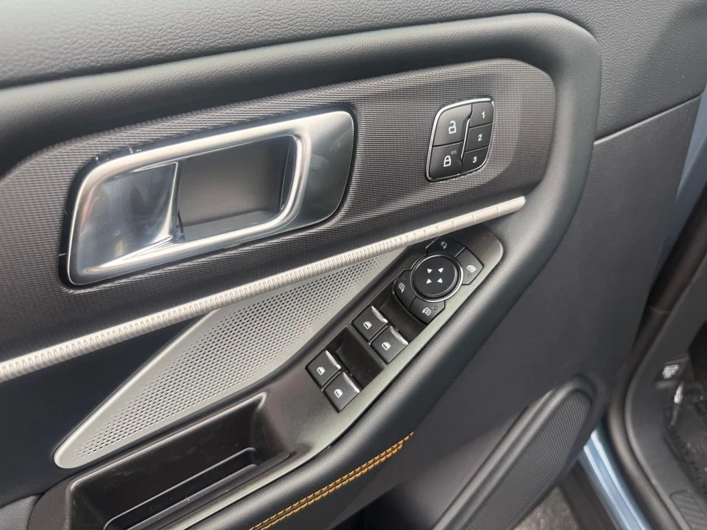 New 2026 Vapor Blue Metallic Ford Tremor® image 13