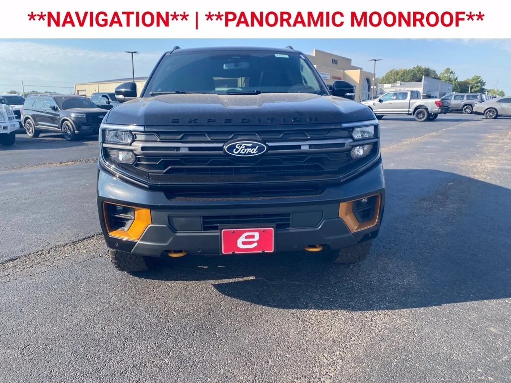 New 2027 Agate Black Metallic Ford Tremor® image 2