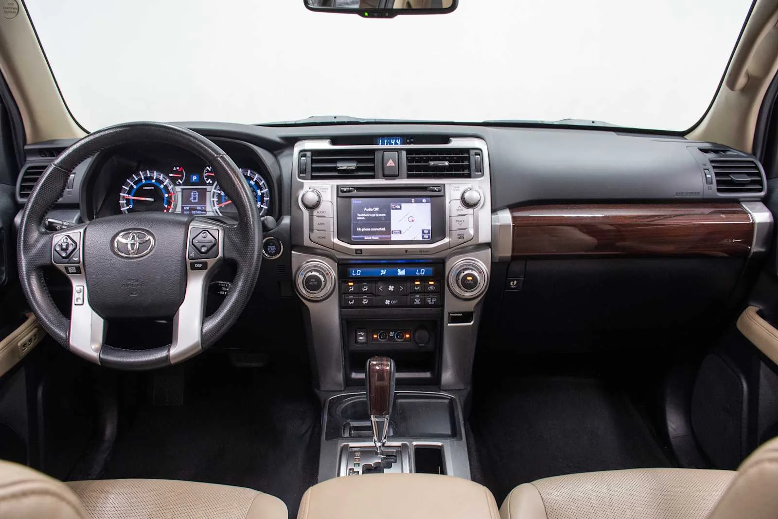 Used 2014 Blizzard Pearl Toyota Limited image 17