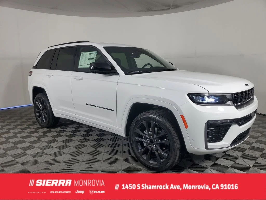 2026 Jeep Grand Cherokee Limited Reserve 4x4's photo