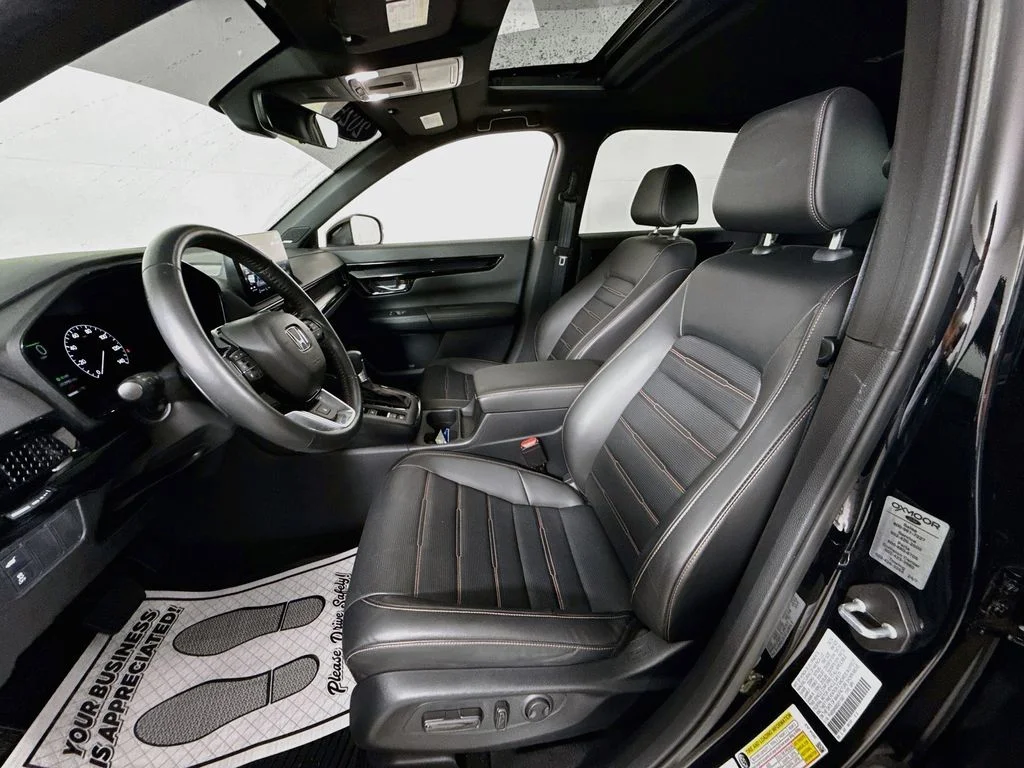 Used 2025  Honda Sport Touring image 2