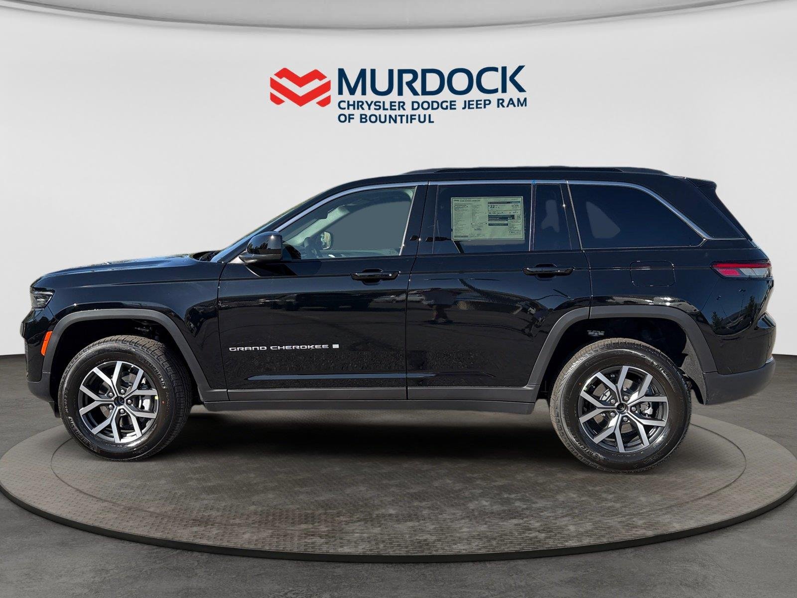 New 2027 High-Gloss Black Paint Jeep Laredo X image 7