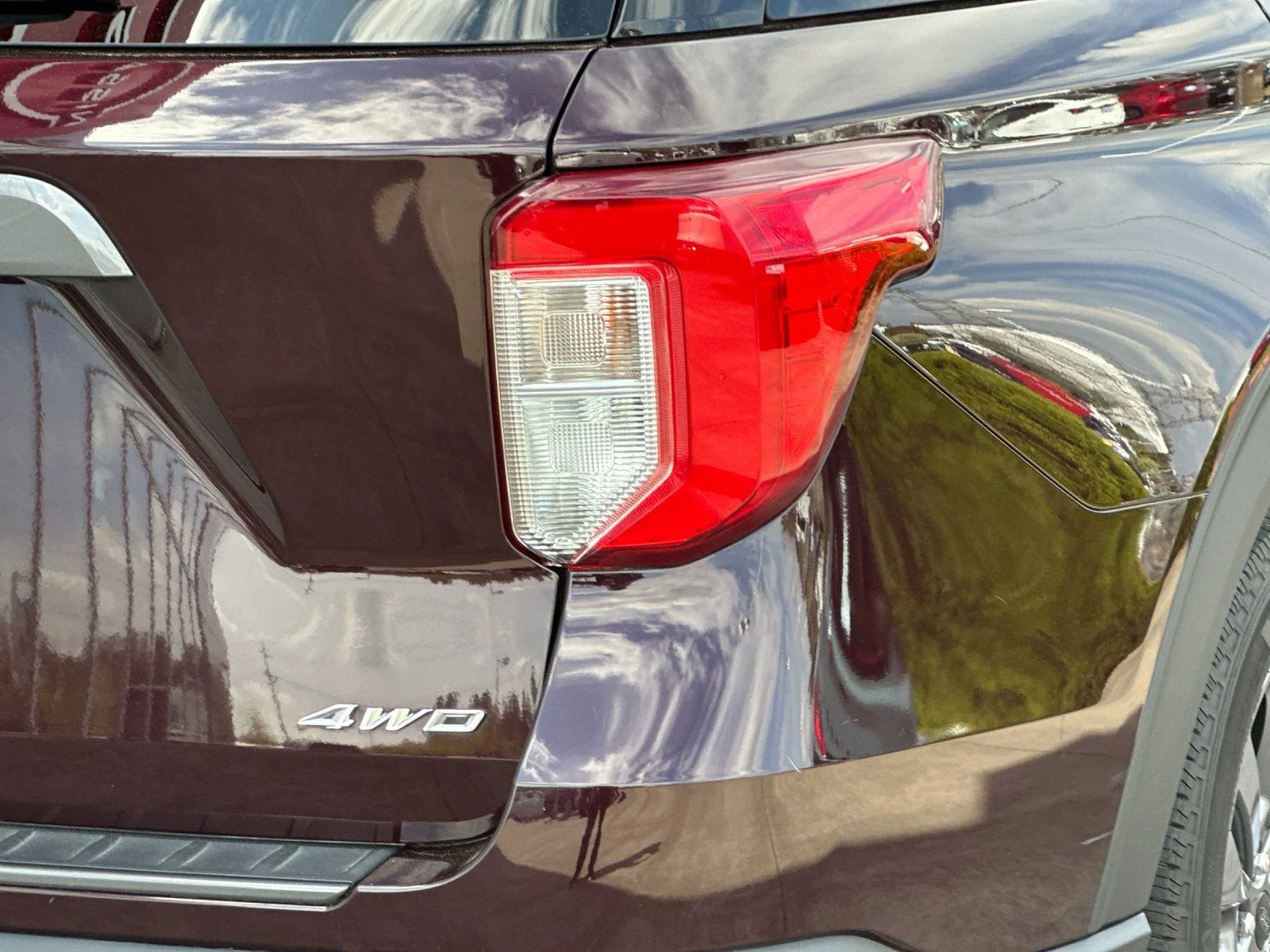 Used 2023 Red Metallic Ford XLT image 24