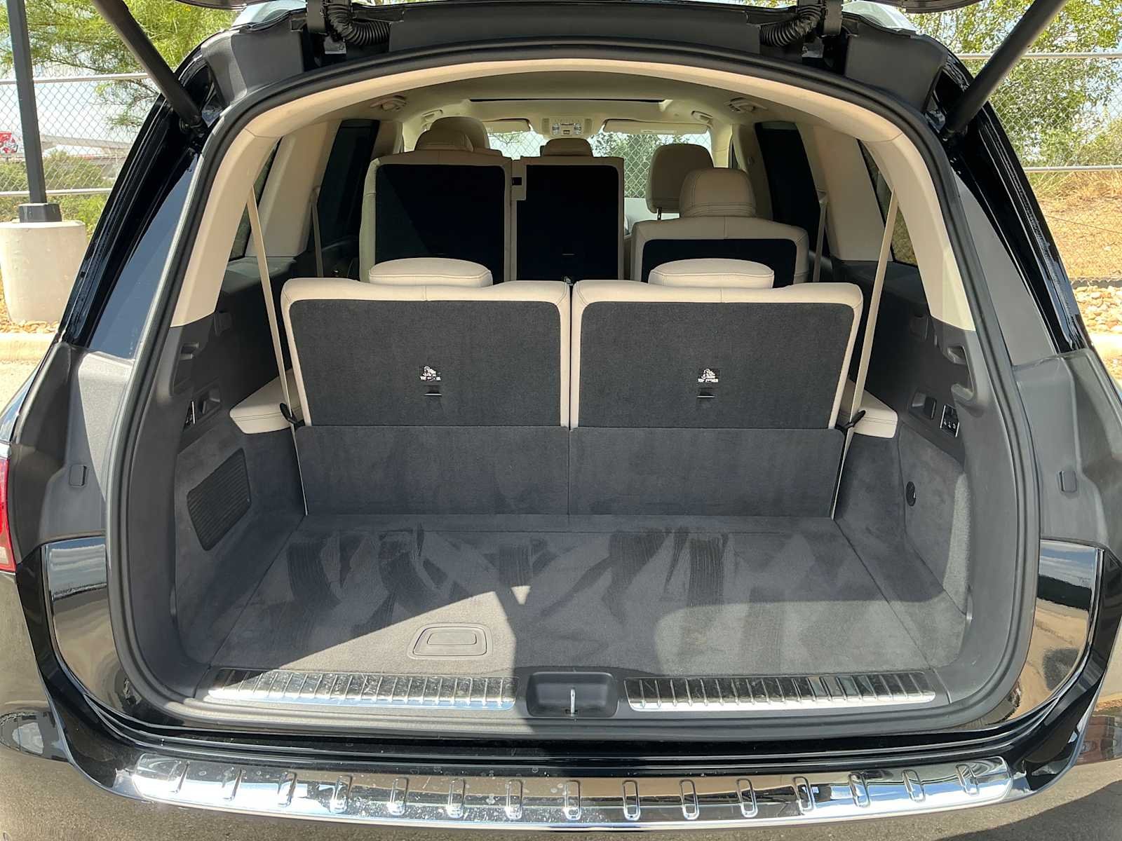 Used 2020 Black Mercedes-Benz GLS 450 image 27