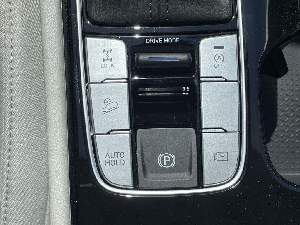 New 2026 Black Hyundai SEL AWD image 30