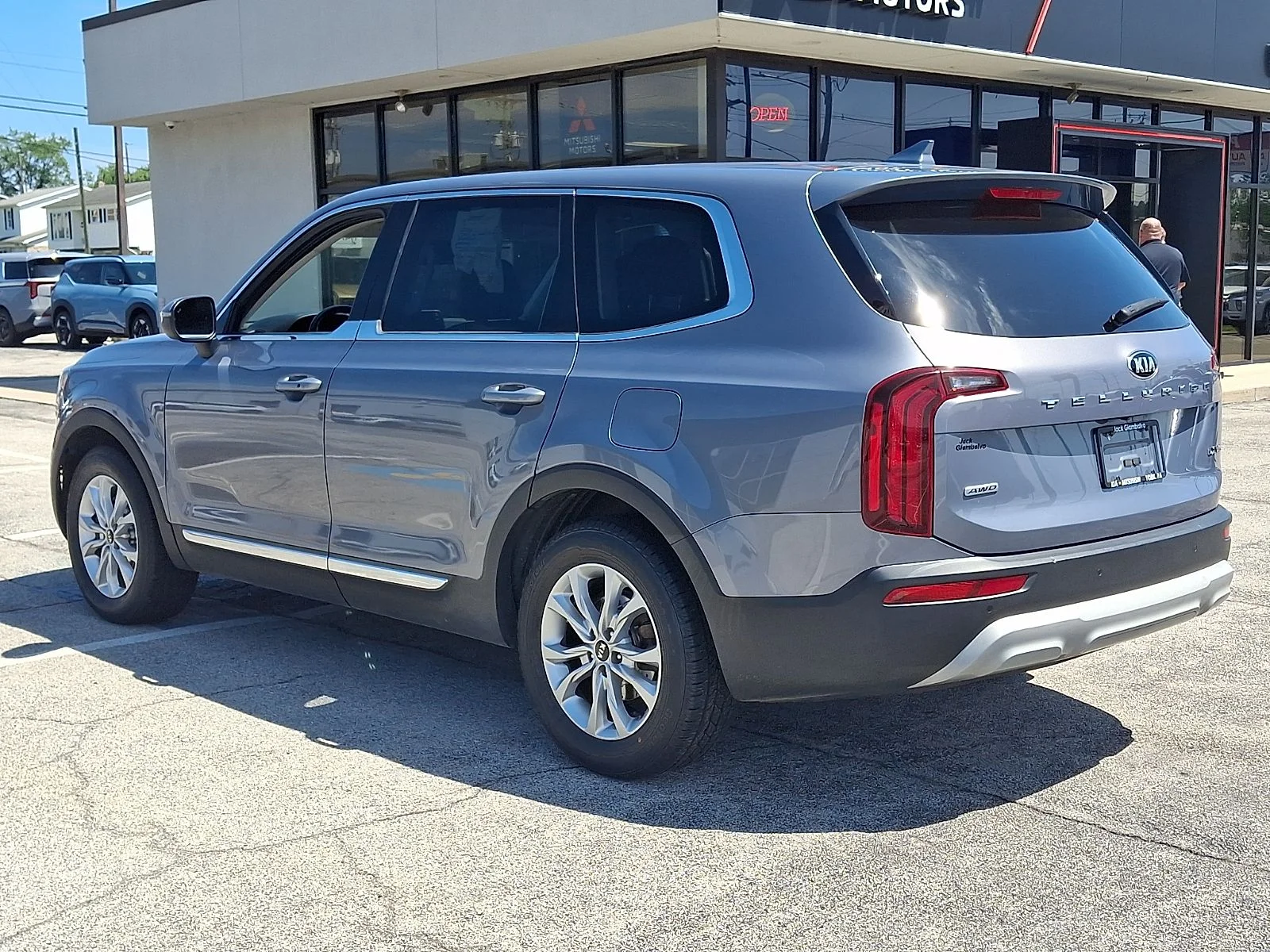 Used 2020 Silver Kia LX image 4