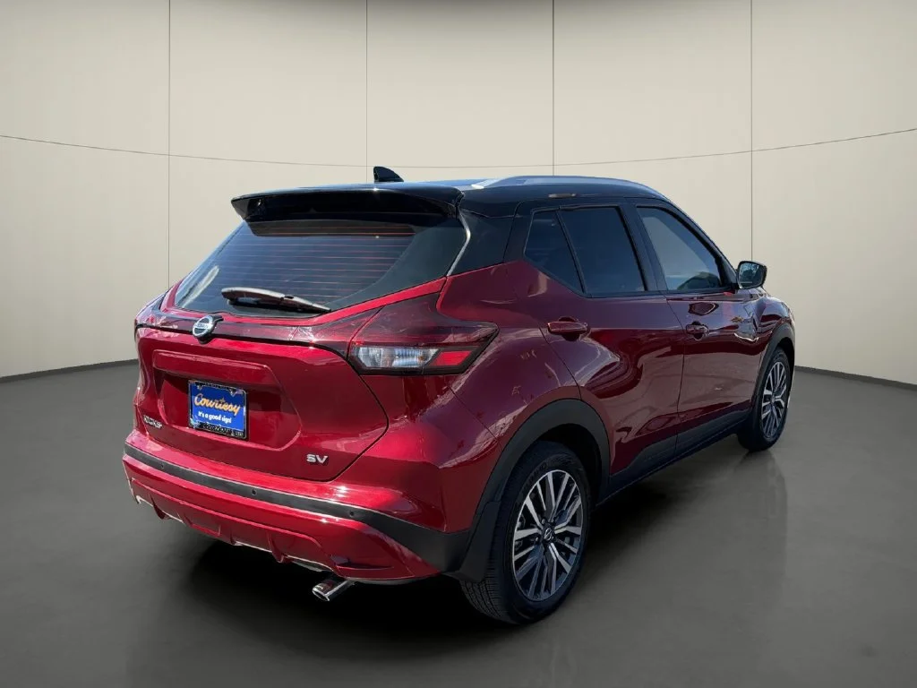 Used 2021 Red Nissan SV Xtronic CVT image 7