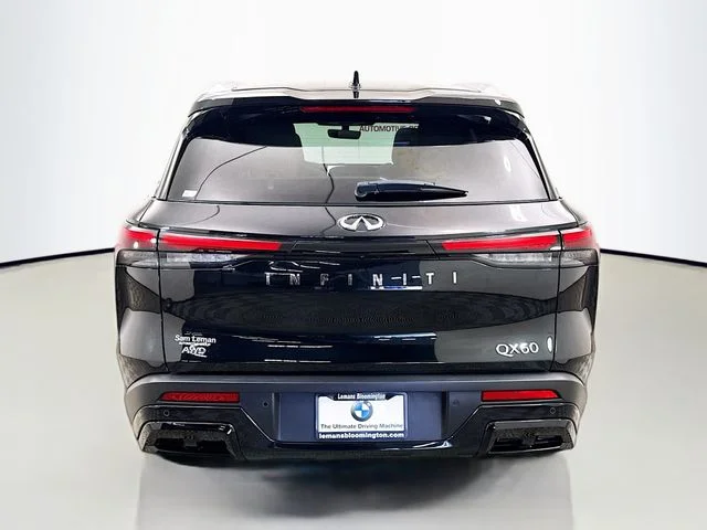 Used 2023 Black INFINITI LUXE image 6