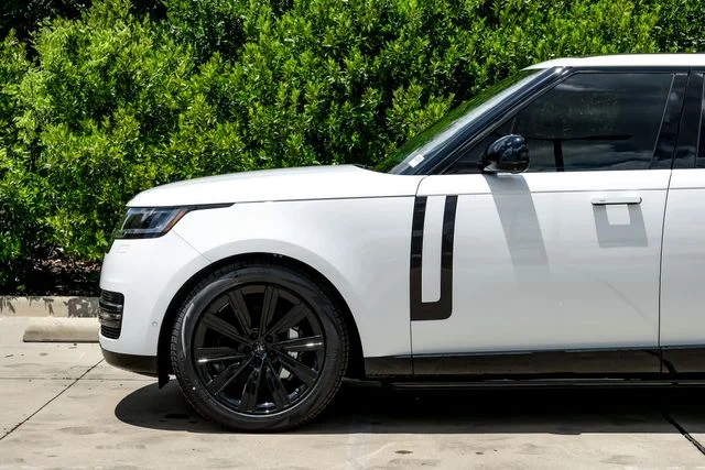 2026 Land Rover Range Rover SE - Photo 14